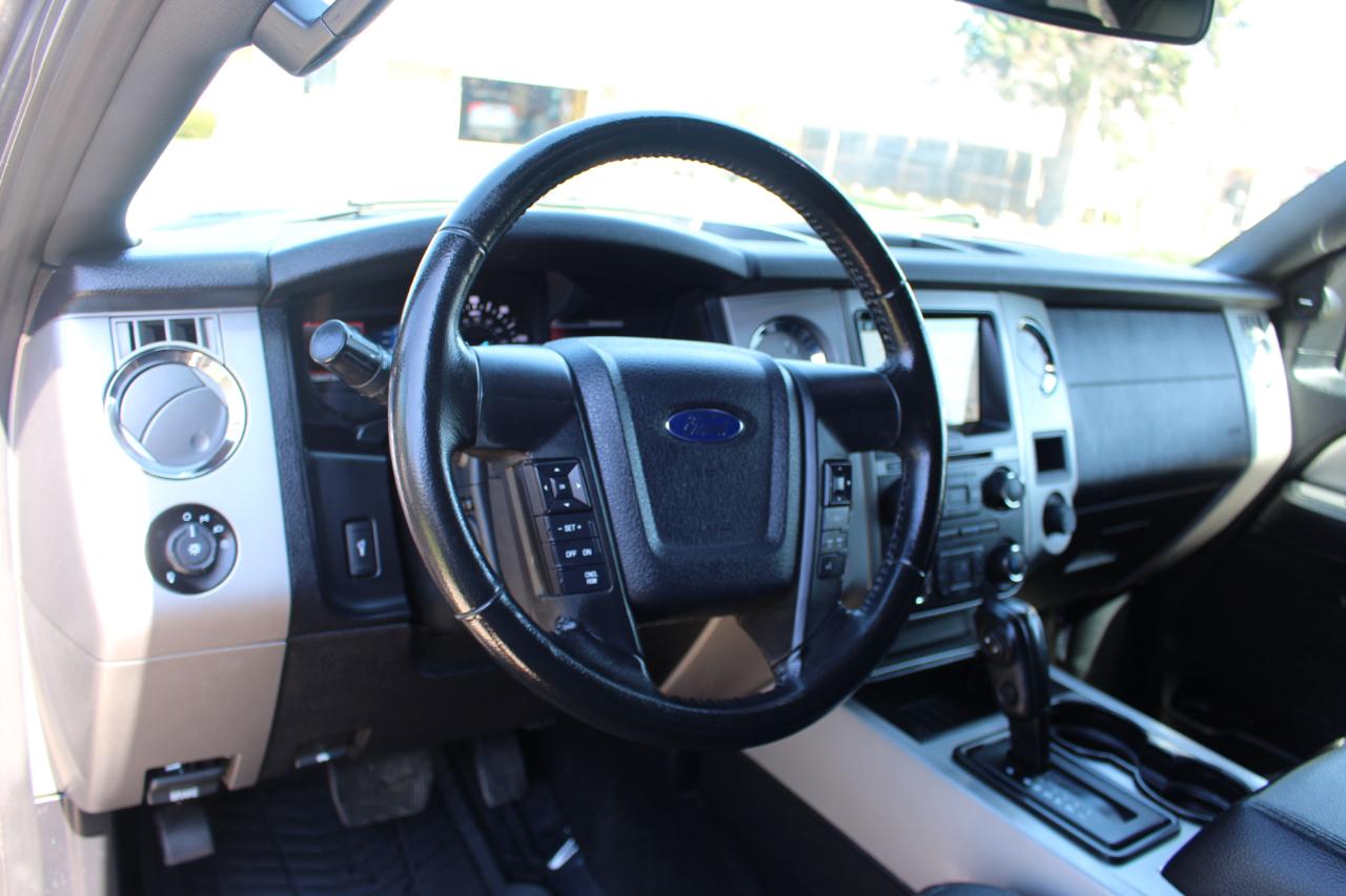 Ford Expedition EL XLT 4WD 2016