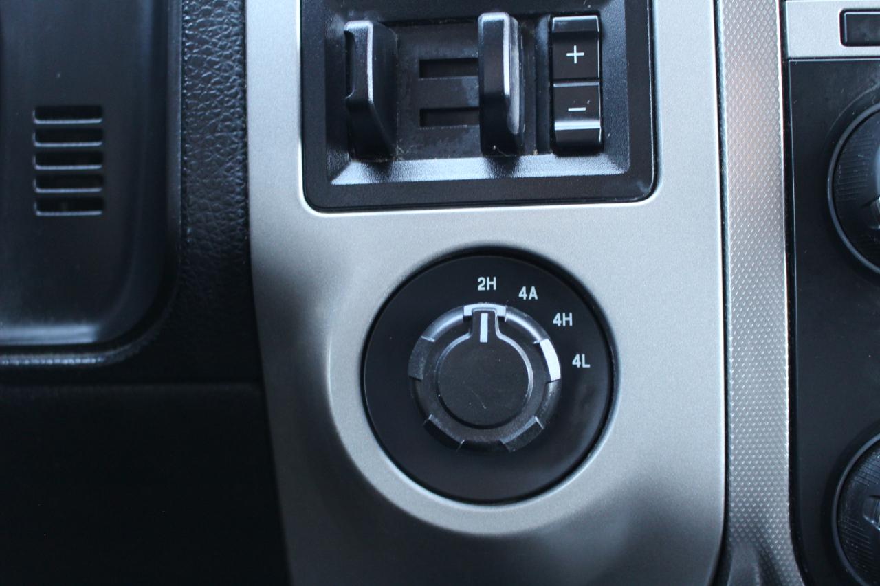 Ford Expedition EL XLT 4WD 2016