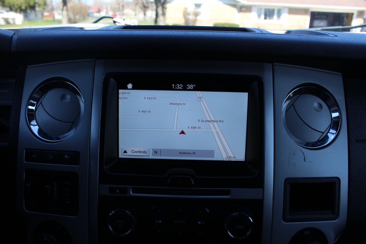 Ford Expedition EL XLT 4WD 2016