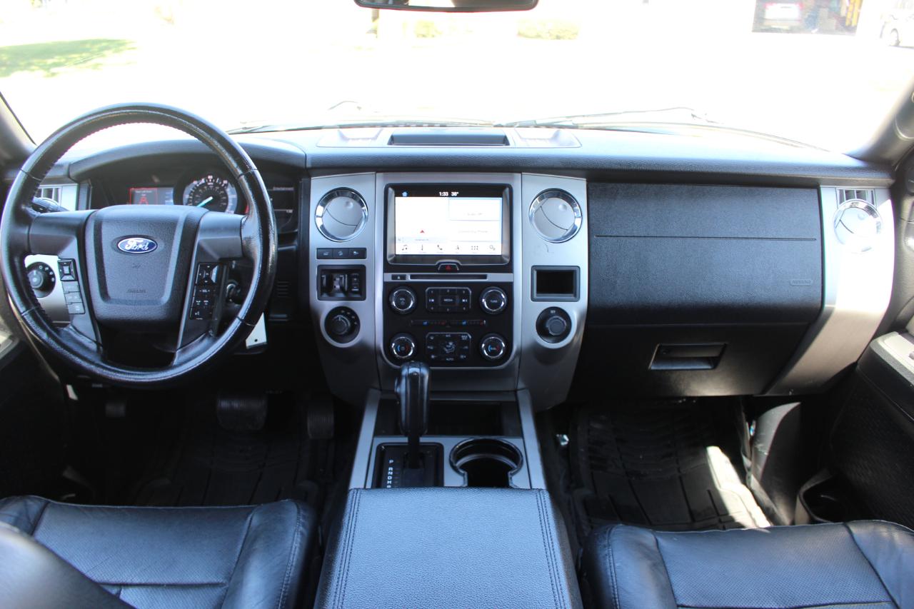Ford Expedition EL XLT 4WD 2016