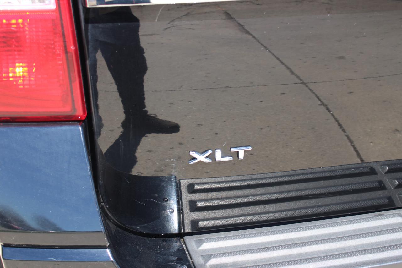 Ford Expedition EL XLT 4WD 2016