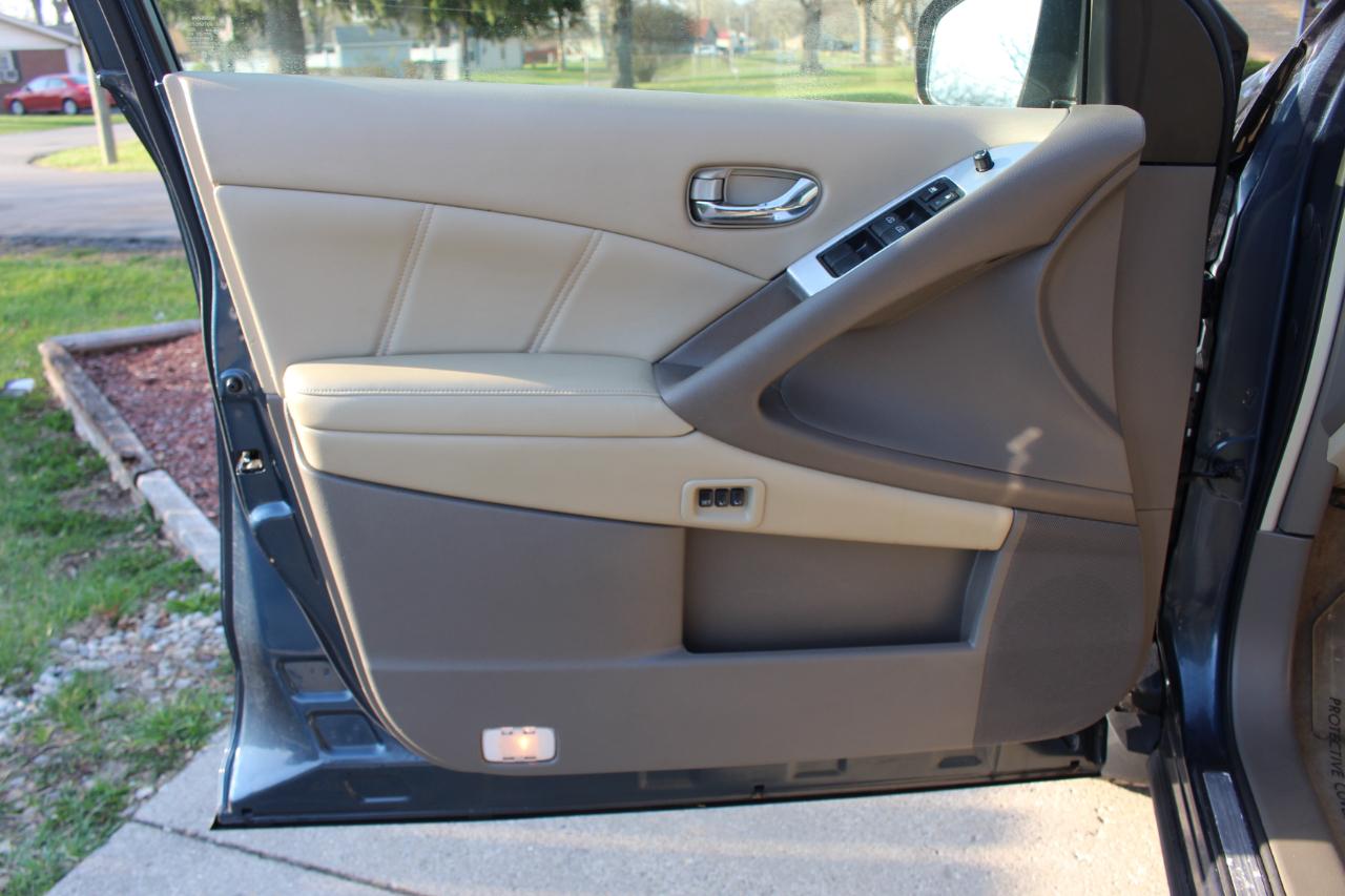 Nissan Murano S AWD 2013