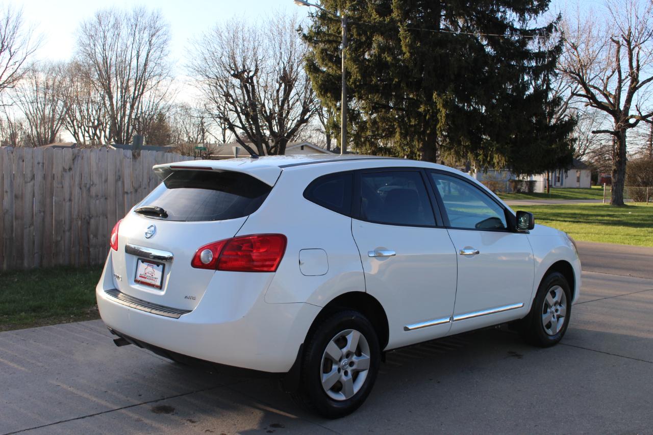 Nissan Rogue S AWD 2011