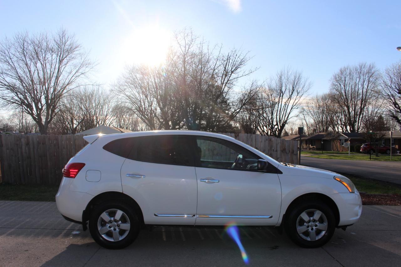 Nissan Rogue S AWD 2011