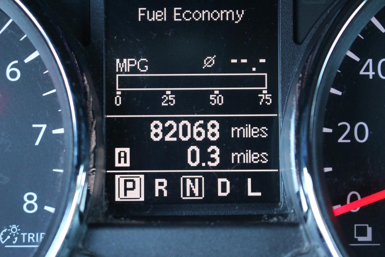 Nissan Rogue S AWD 2011