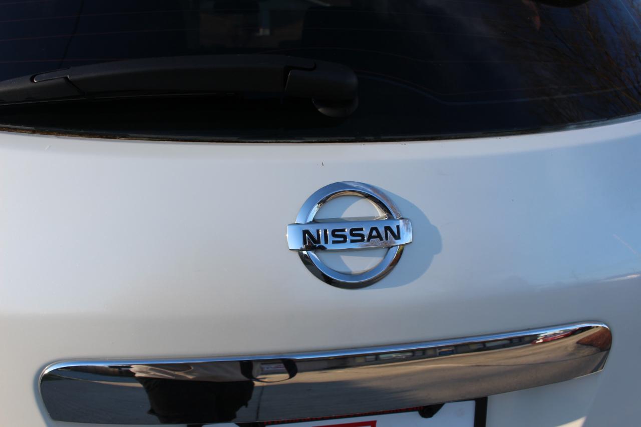 Nissan Rogue S AWD 2011