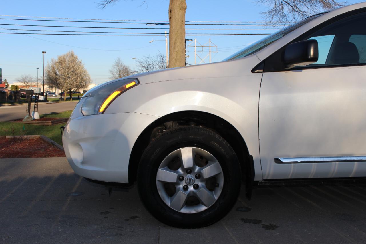 Nissan Rogue S AWD 2011