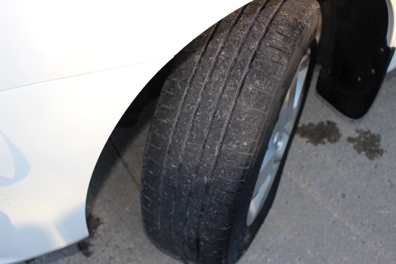 Nissan Rogue S AWD 2011