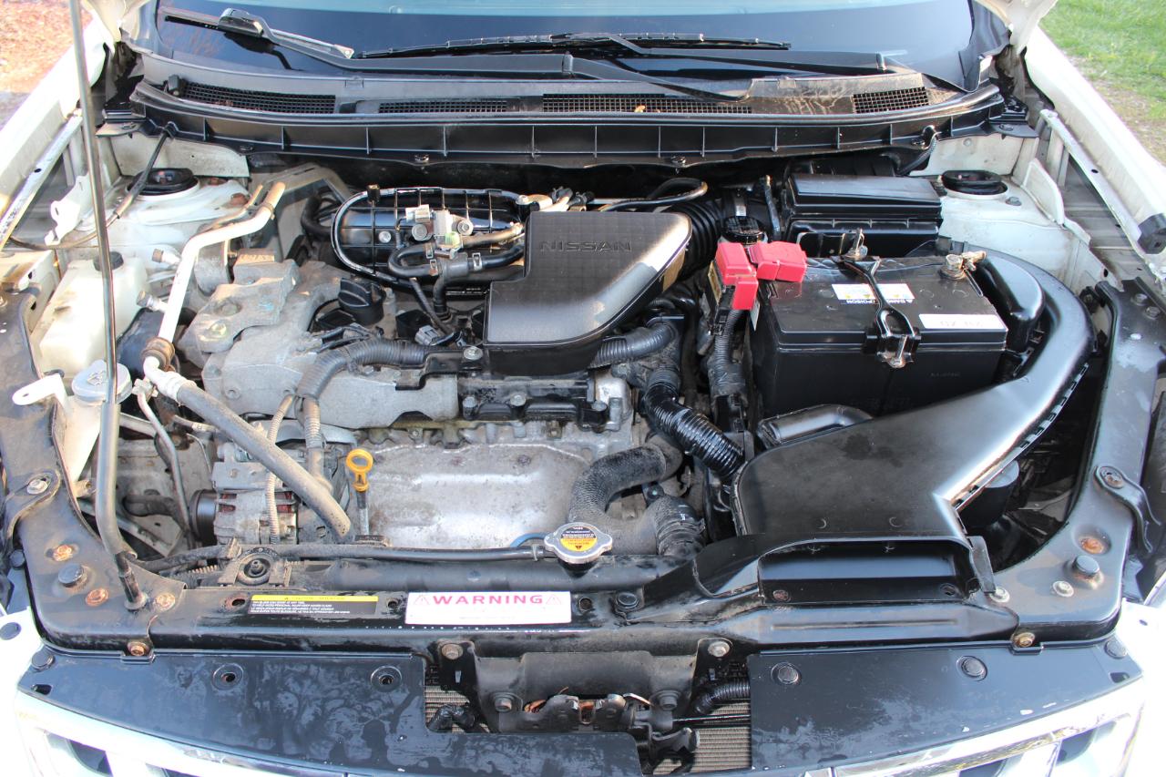 Nissan Rogue S AWD 2011