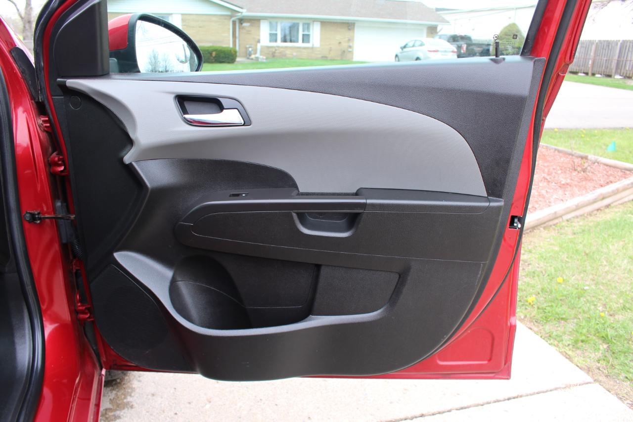 Chevrolet Sonic LT Auto Sedan 2013