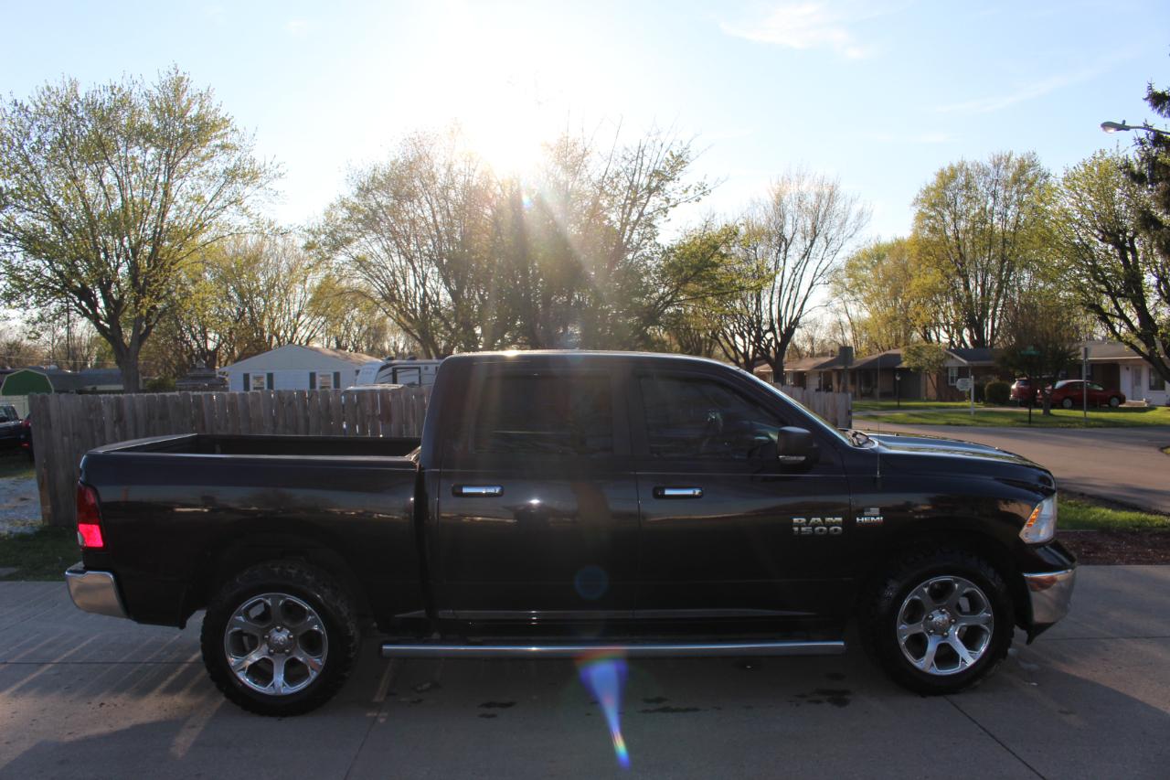 RAM 1500 Big Horn Crew Cab SWB 4WD 2017