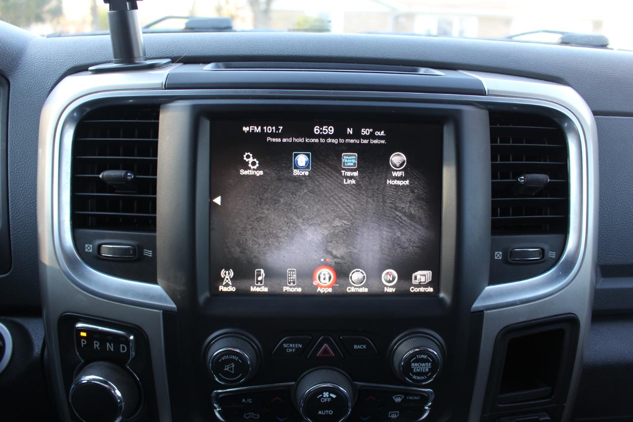 RAM 1500 Big Horn Crew Cab SWB 4WD 2017