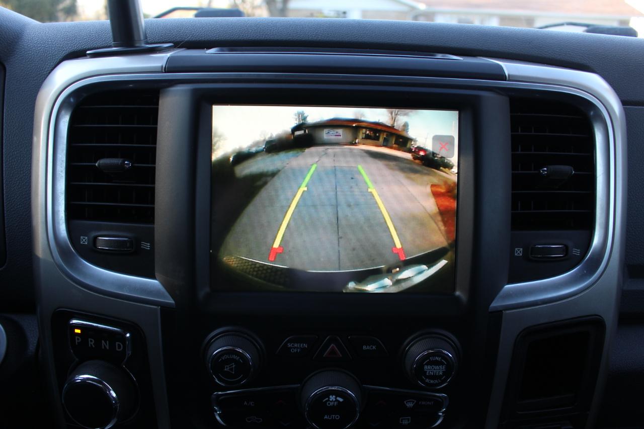 RAM 1500 Big Horn Crew Cab SWB 4WD 2017