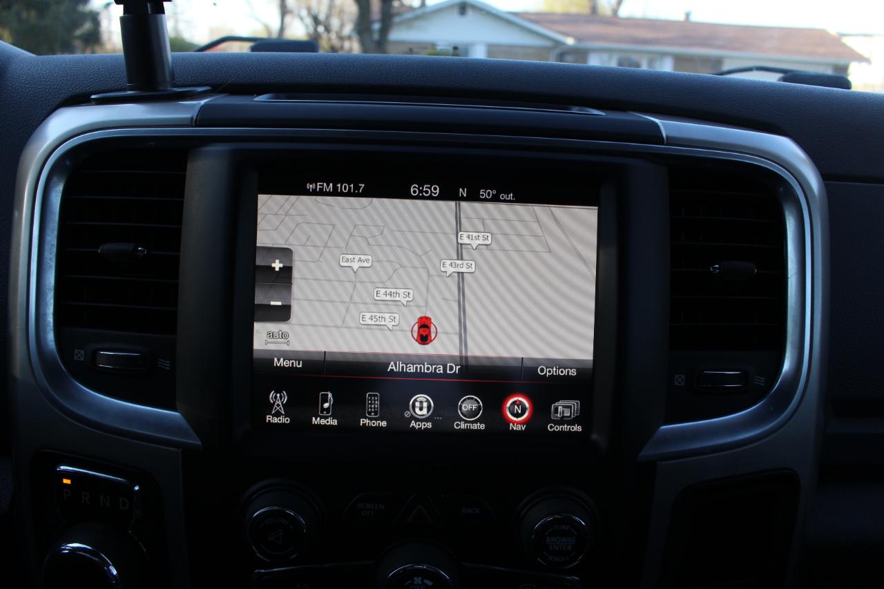 RAM 1500 Big Horn Crew Cab SWB 4WD 2017