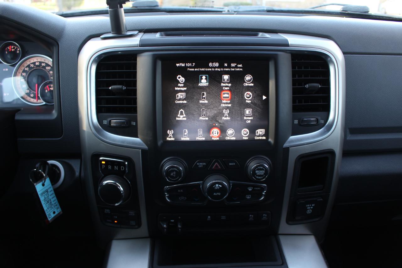 RAM 1500 Big Horn Crew Cab SWB 4WD 2017