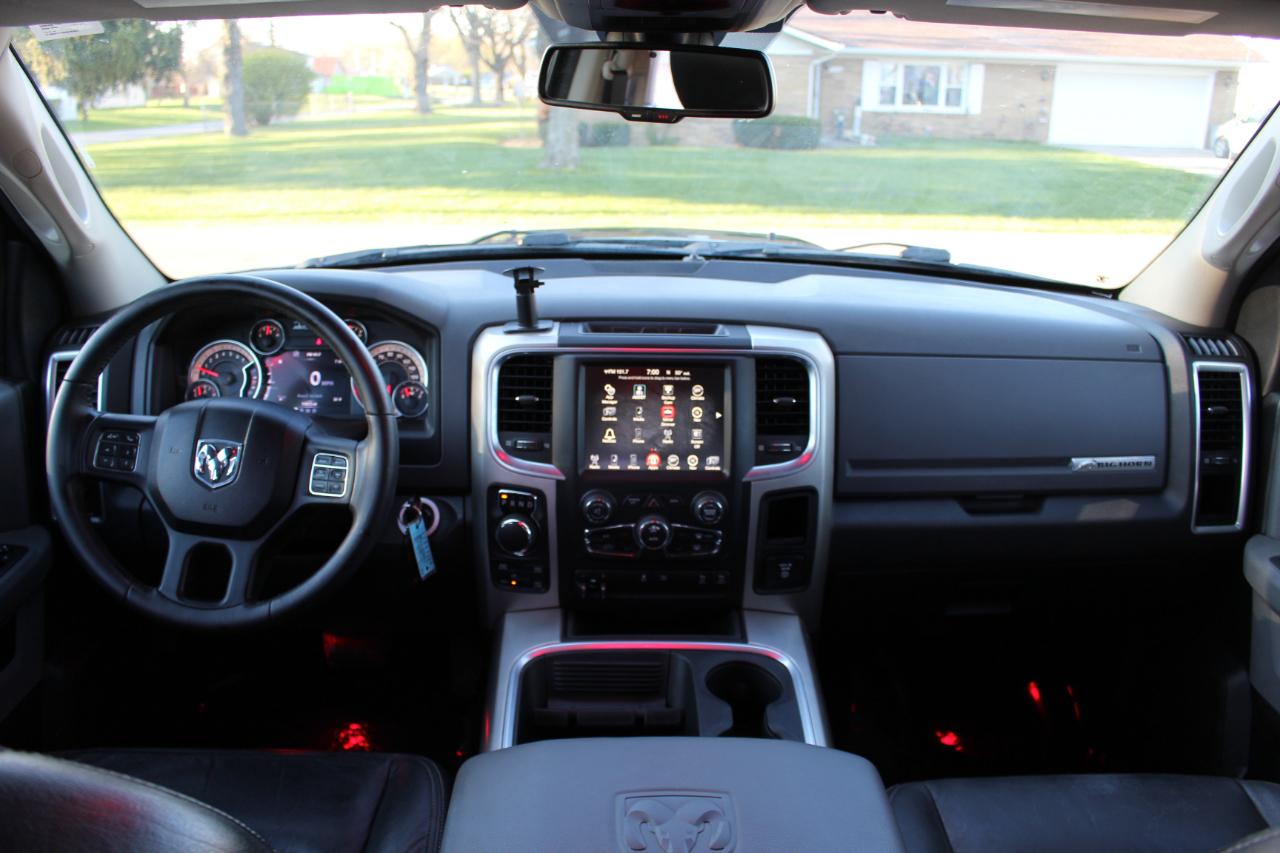 RAM 1500 Big Horn Crew Cab SWB 4WD 2017