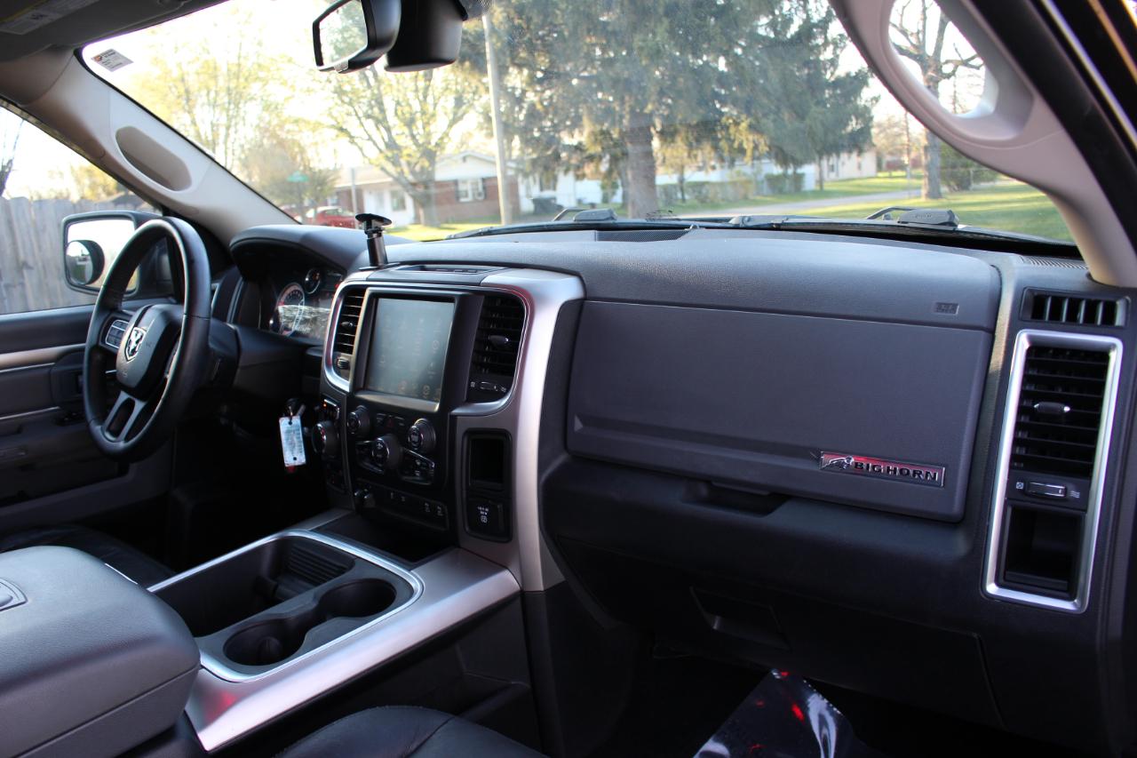 RAM 1500 Big Horn Crew Cab SWB 4WD 2017