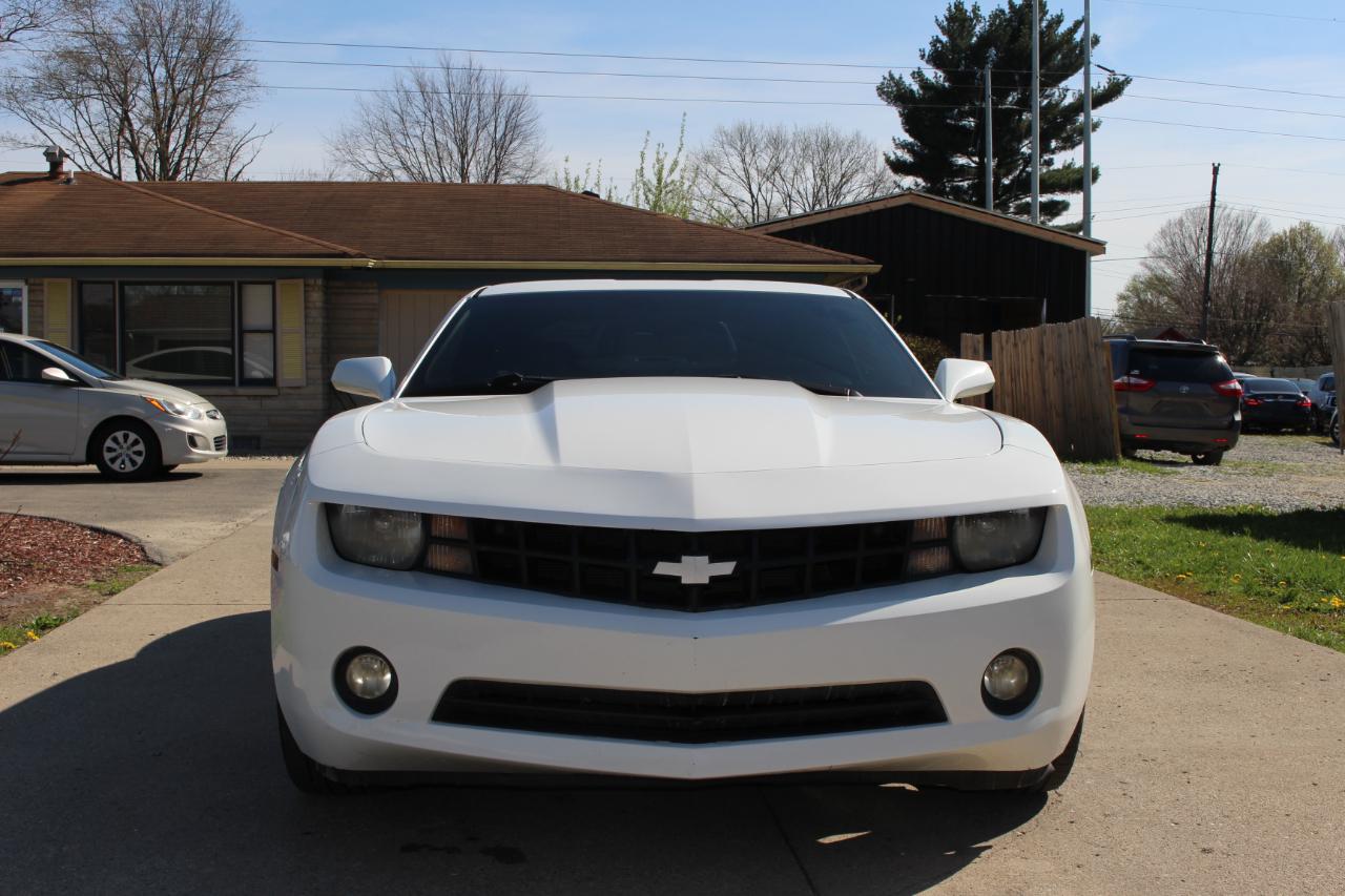 Chevrolet Camaro LS Coupe 2012