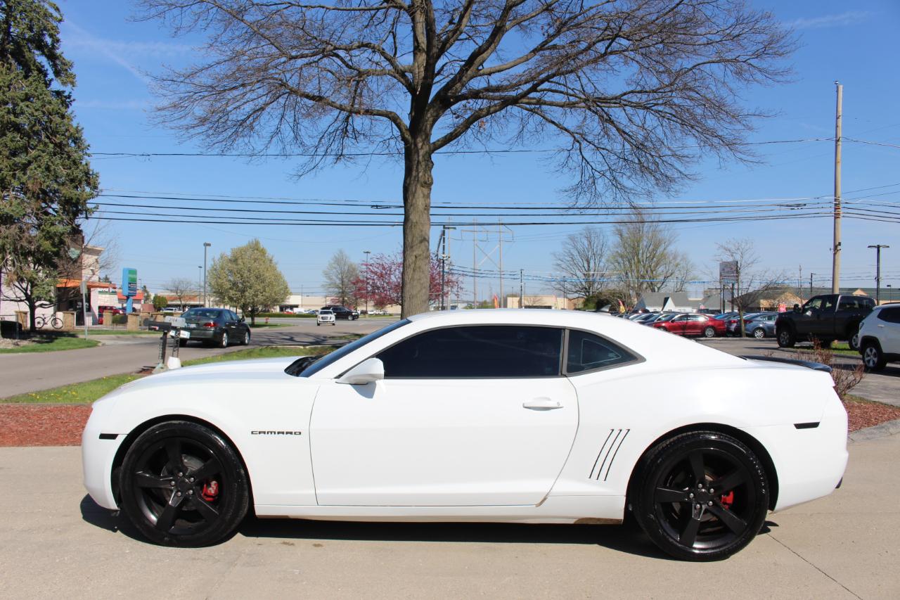 Chevrolet Camaro LS Coupe 2012