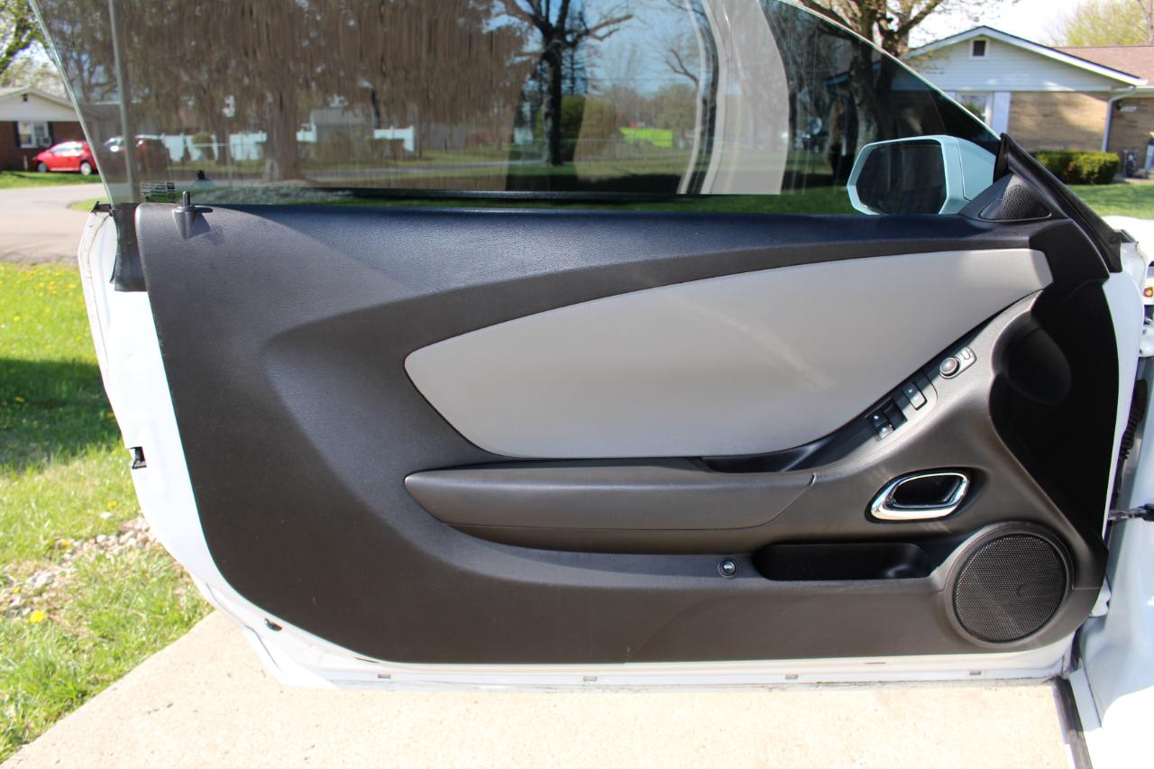 Chevrolet Camaro LS Coupe 2012