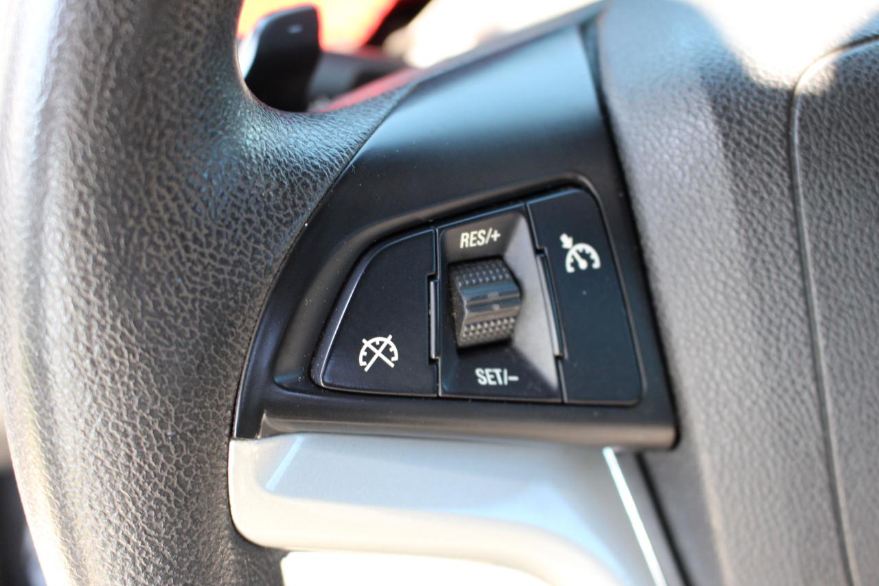 Chevrolet Camaro LS Coupe 2012