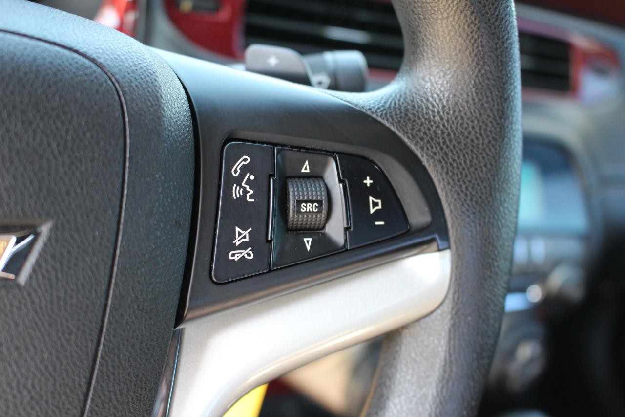 Chevrolet Camaro LS Coupe 2012