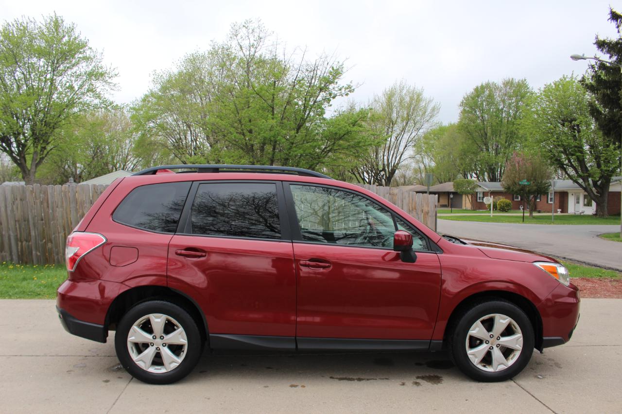 Subaru Forester 2.5i Premium PZEV CVT 2016