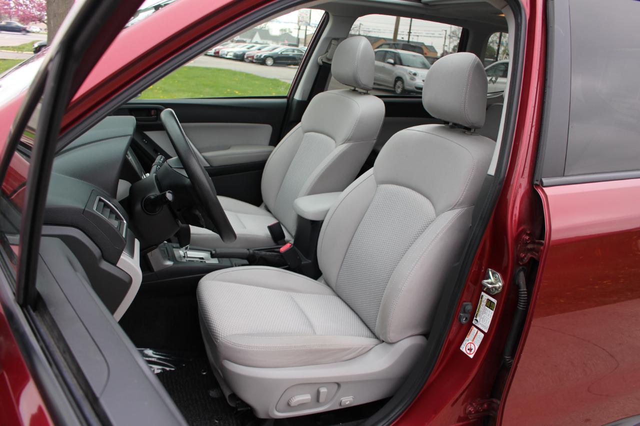 Subaru Forester 2.5i Premium PZEV CVT 2016