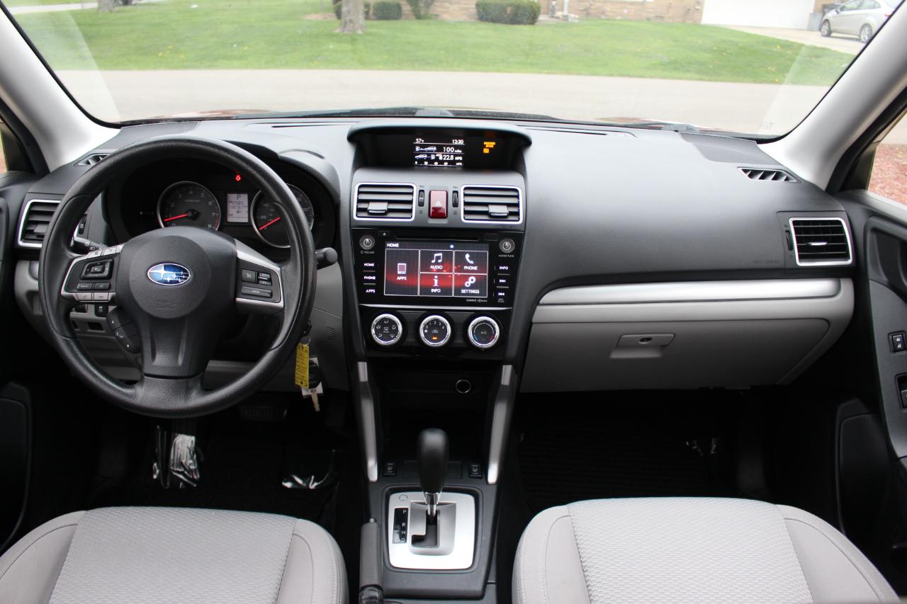 Subaru Forester 2.5i Premium PZEV CVT 2016