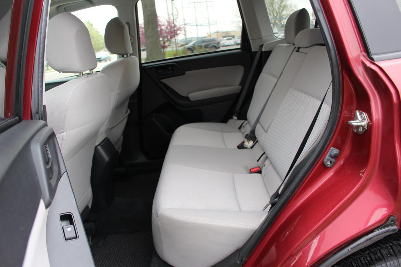 Subaru Forester 2.5i Premium PZEV CVT 2016