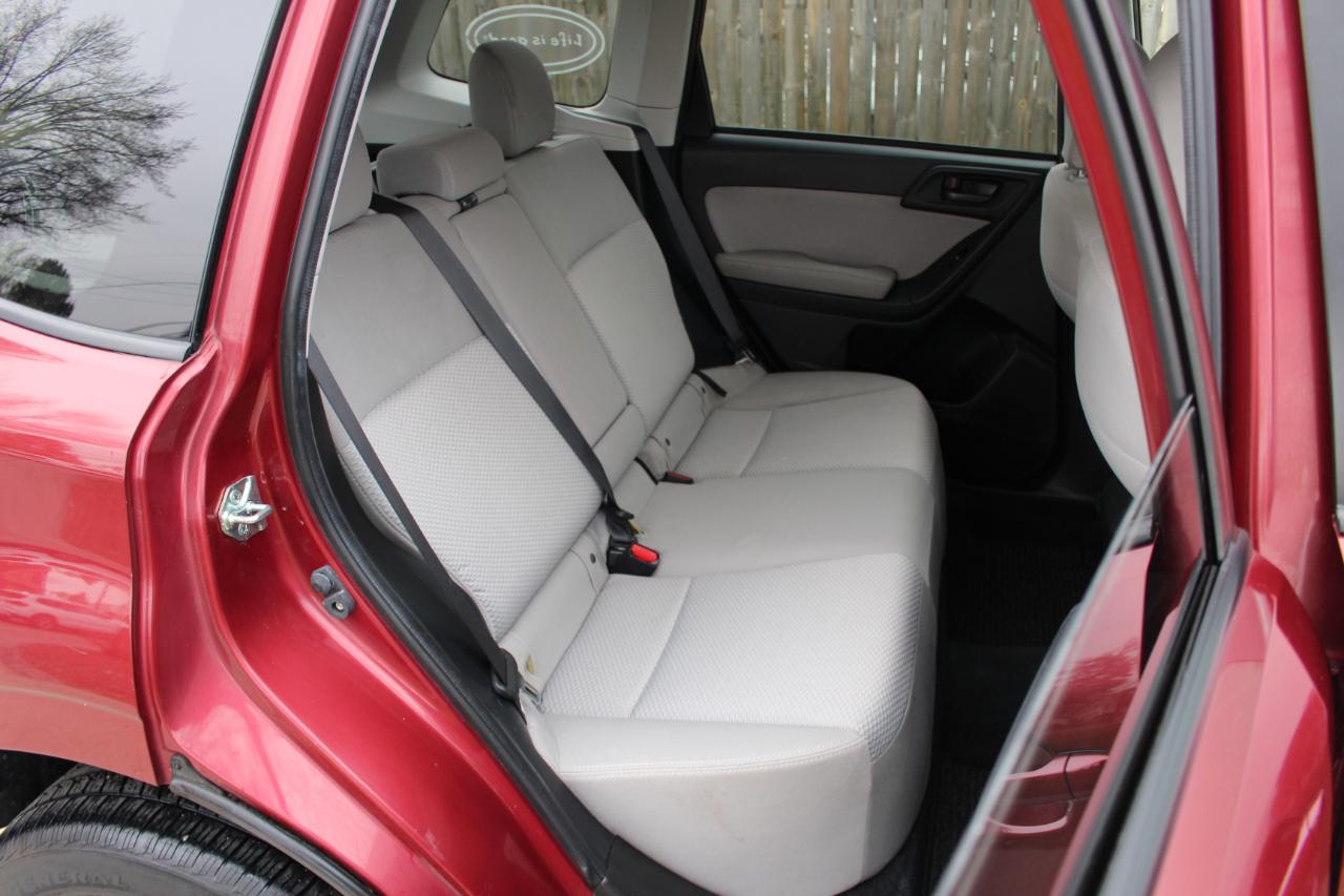 Subaru Forester 2.5i Premium PZEV CVT 2016