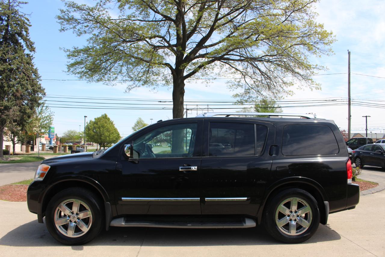 Nissan Armada Platinum 4WD 2013