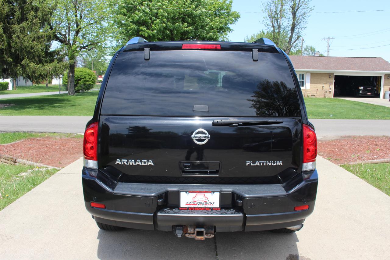 Nissan Armada Platinum 4WD 2013