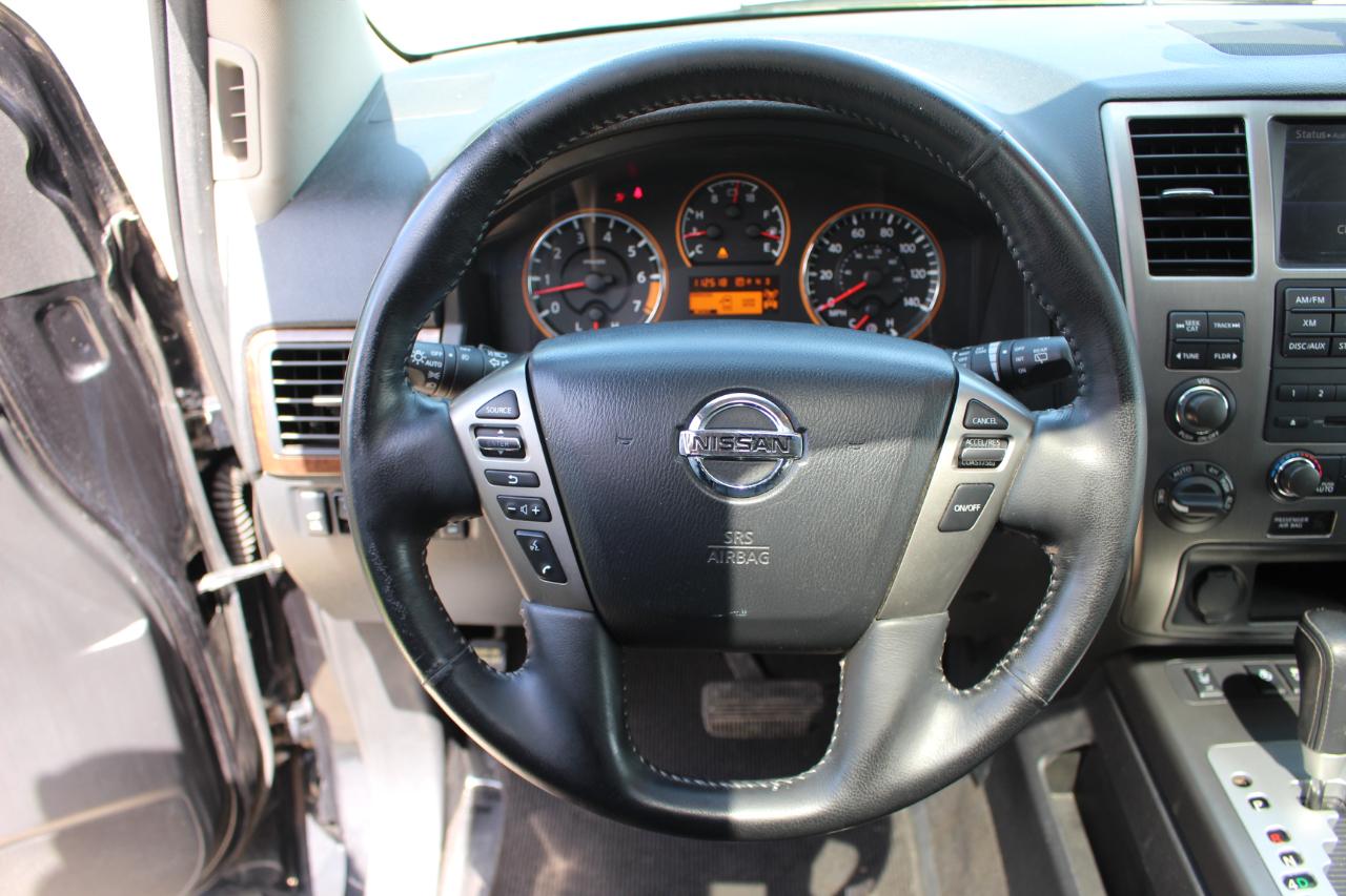 Nissan Armada Platinum 4WD 2013
