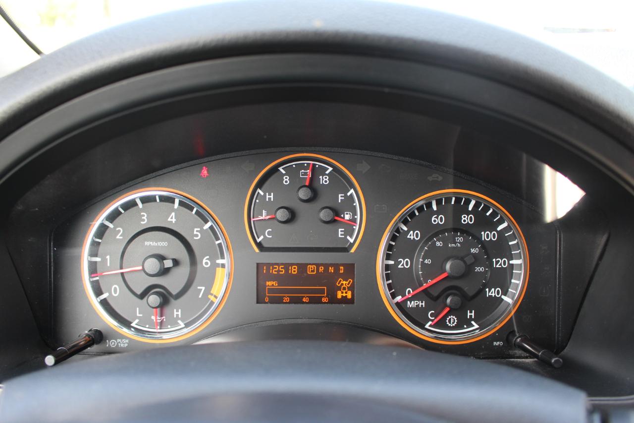 Nissan Armada Platinum 4WD 2013