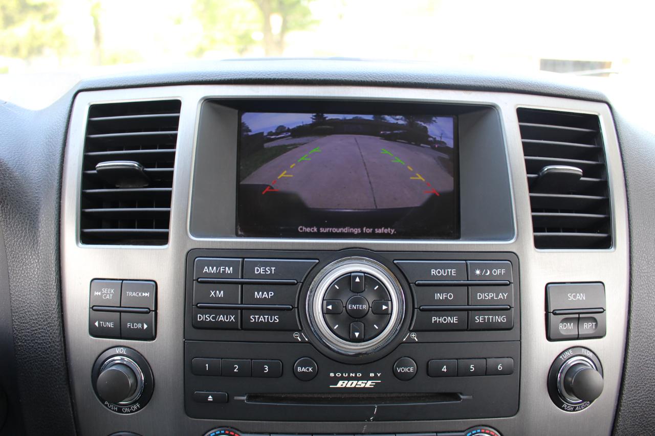 Nissan Armada Platinum 4WD 2013
