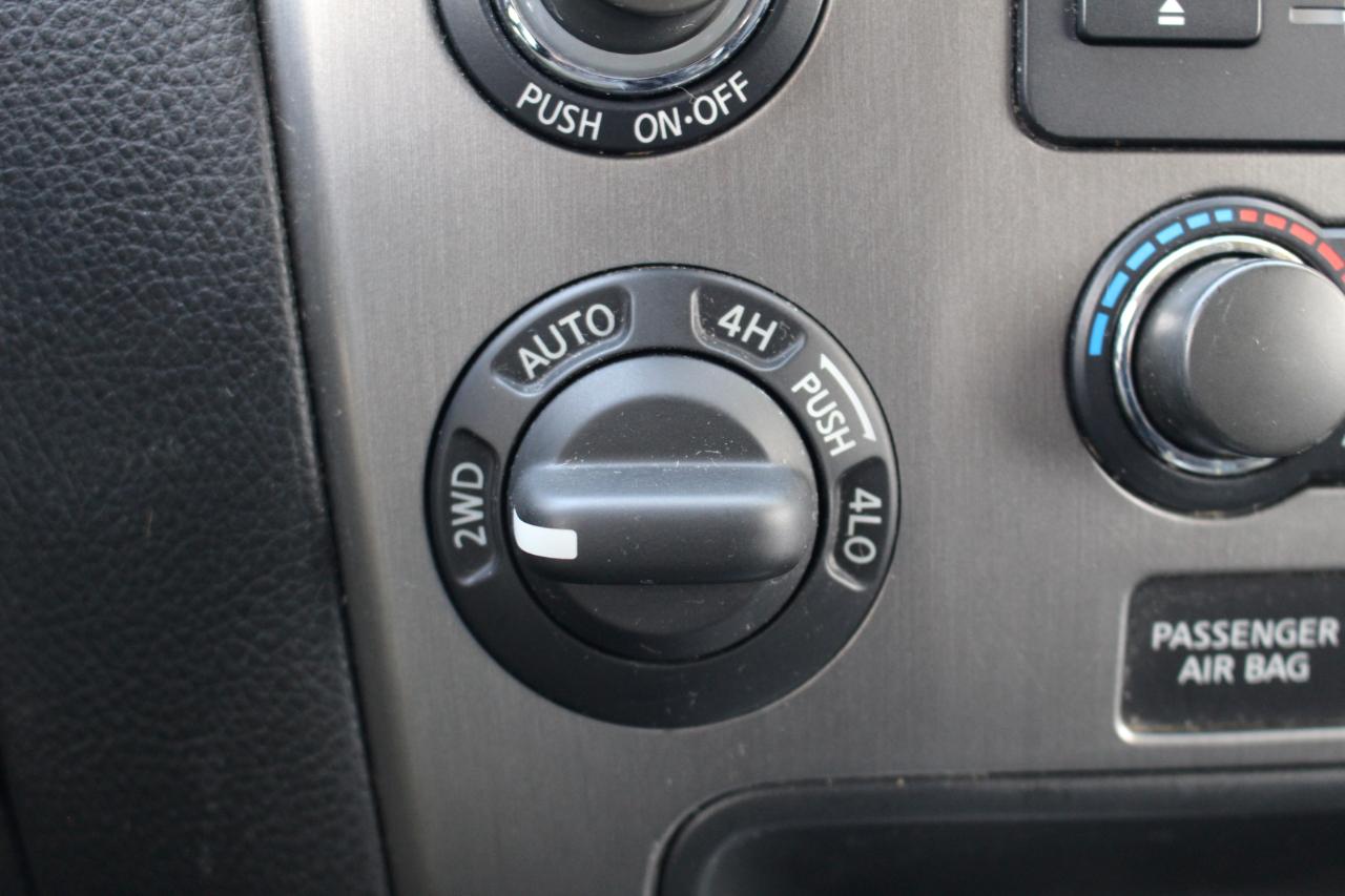 Nissan Armada Platinum 4WD 2013