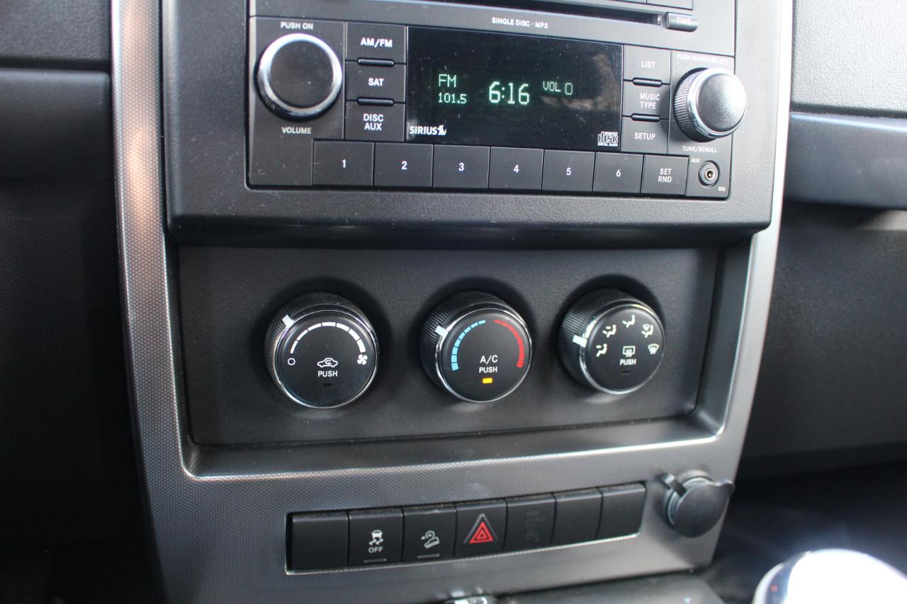 Jeep Liberty Sport 4WD 2011