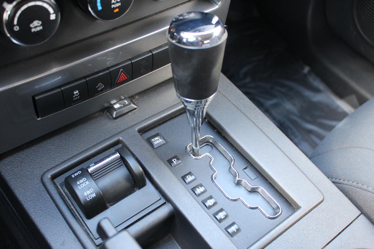 Jeep Liberty Sport 4WD 2011