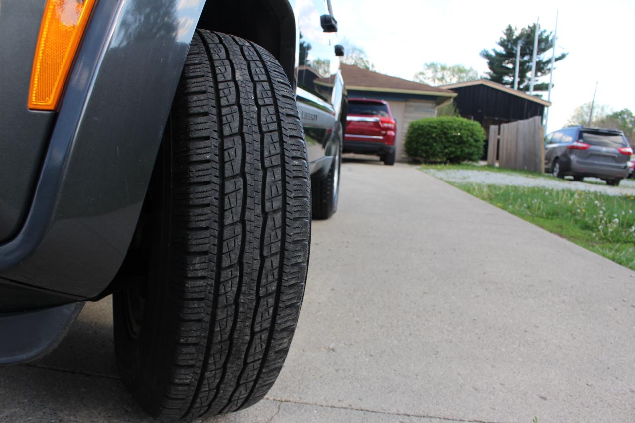 Jeep Liberty Sport 4WD 2011