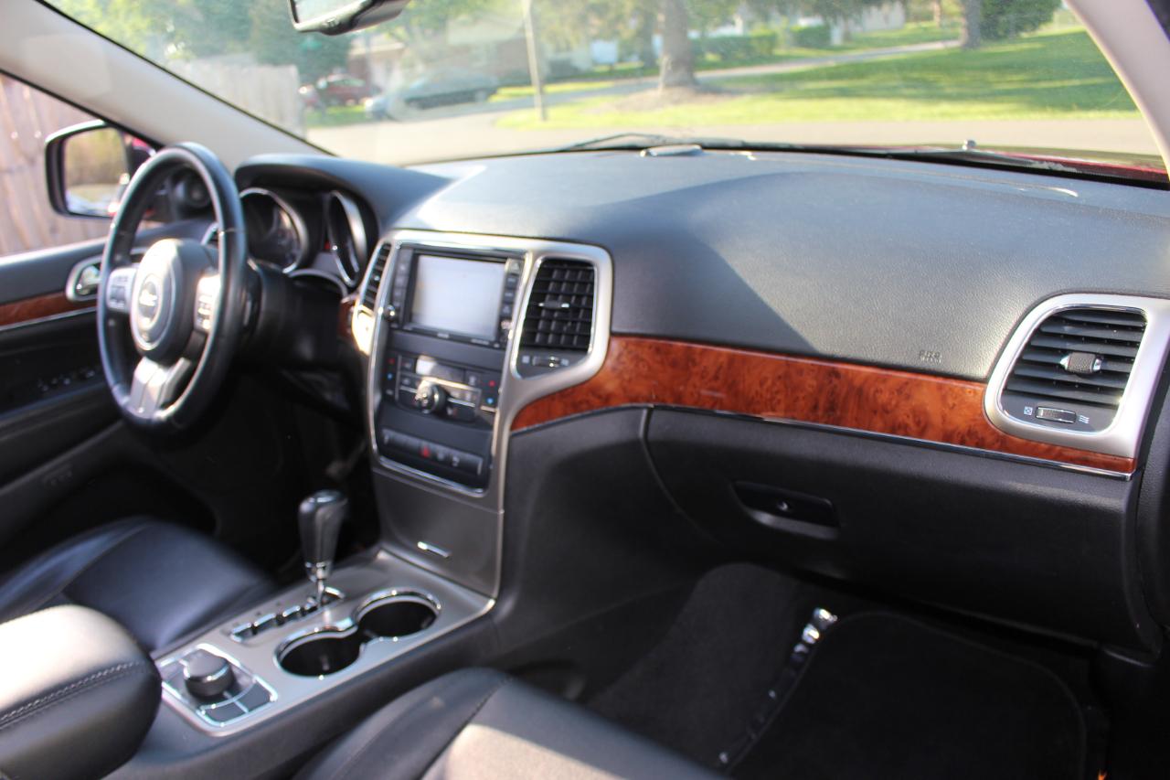 Jeep Grand Cherokee Limited 4WD 2012