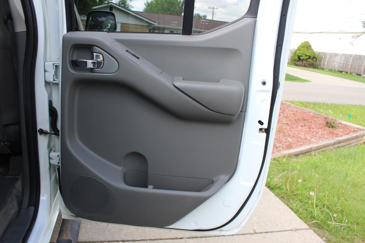 Nissan Frontier  2016