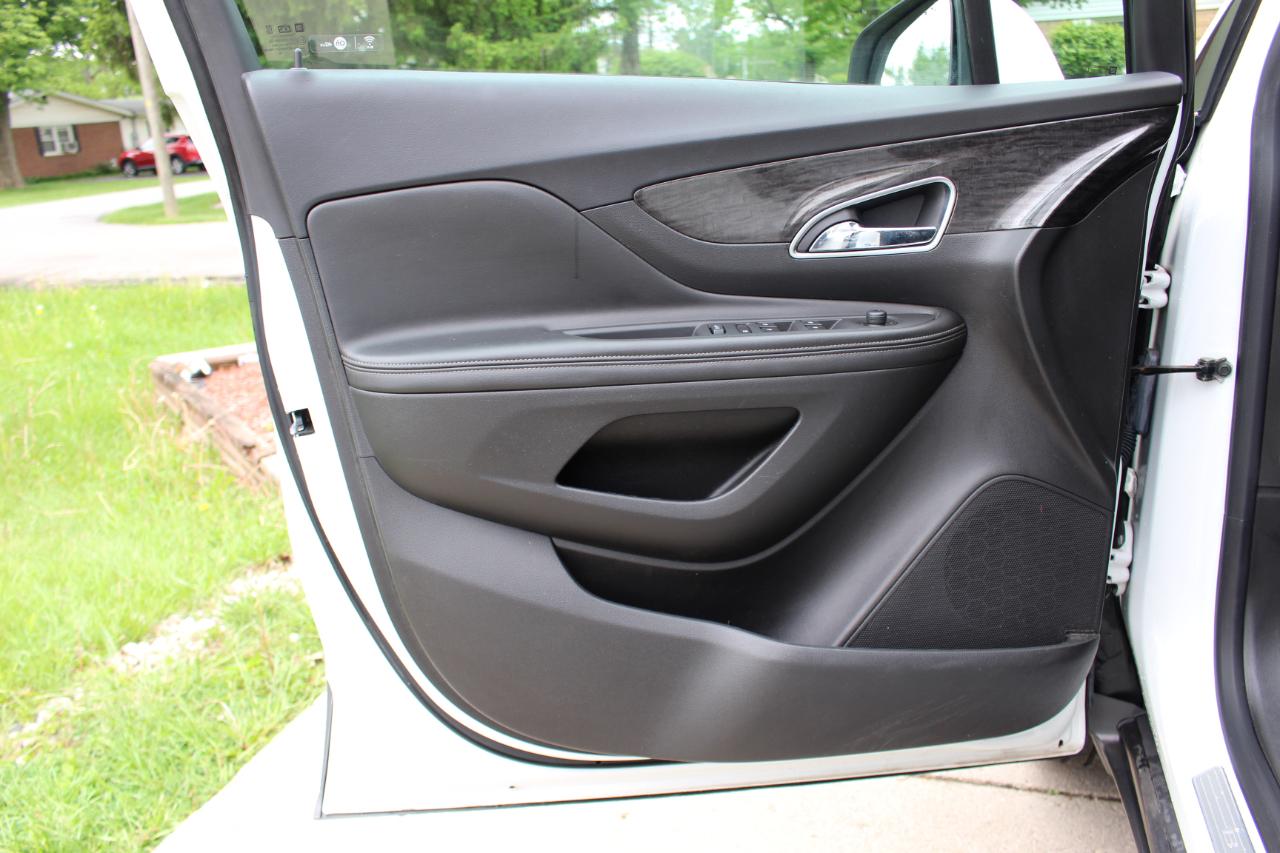 Buick Encore Convenience FWD 2016