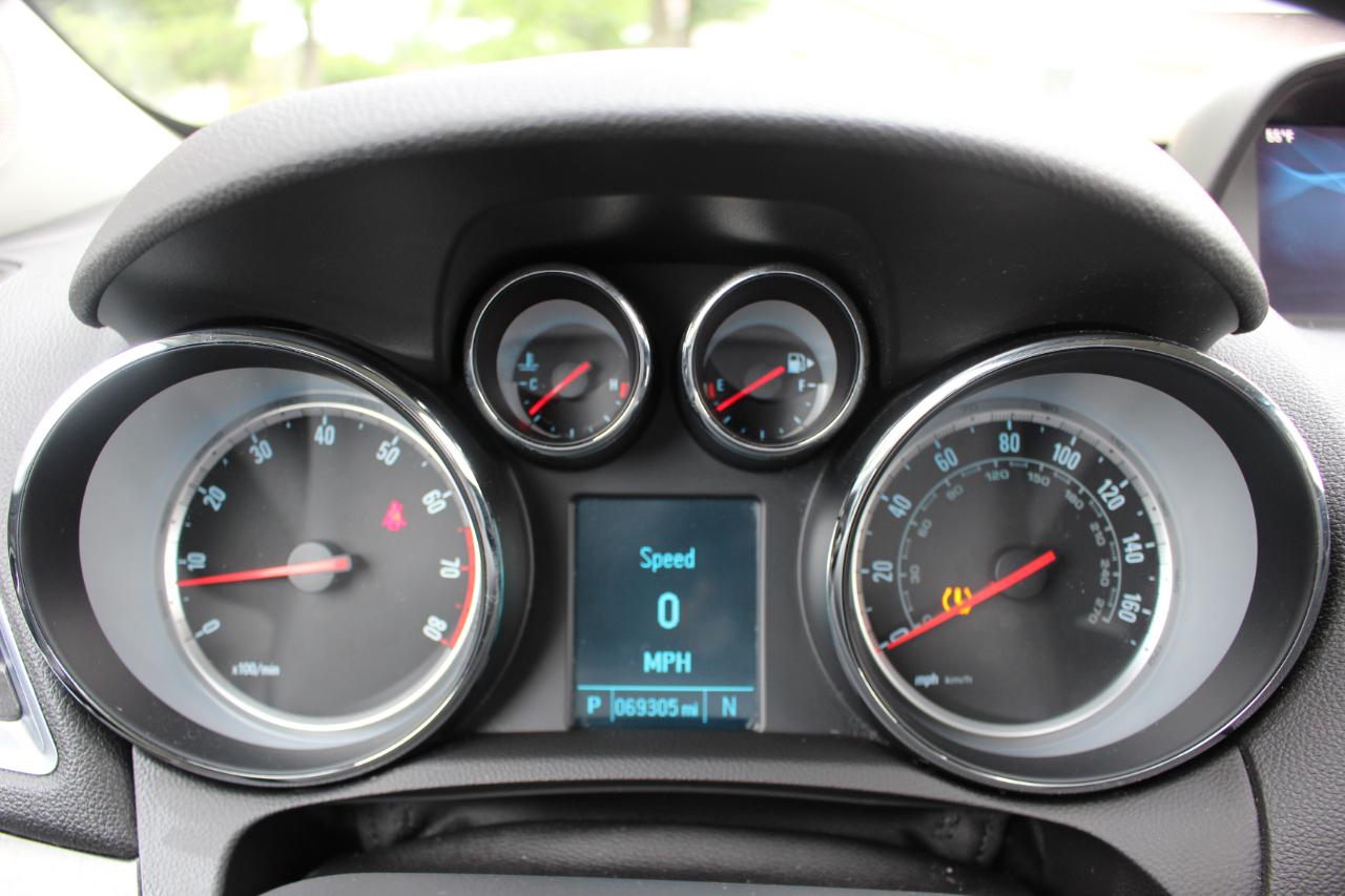 Buick Encore Convenience FWD 2016