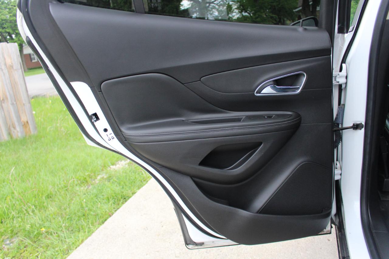 Buick Encore Convenience FWD 2016