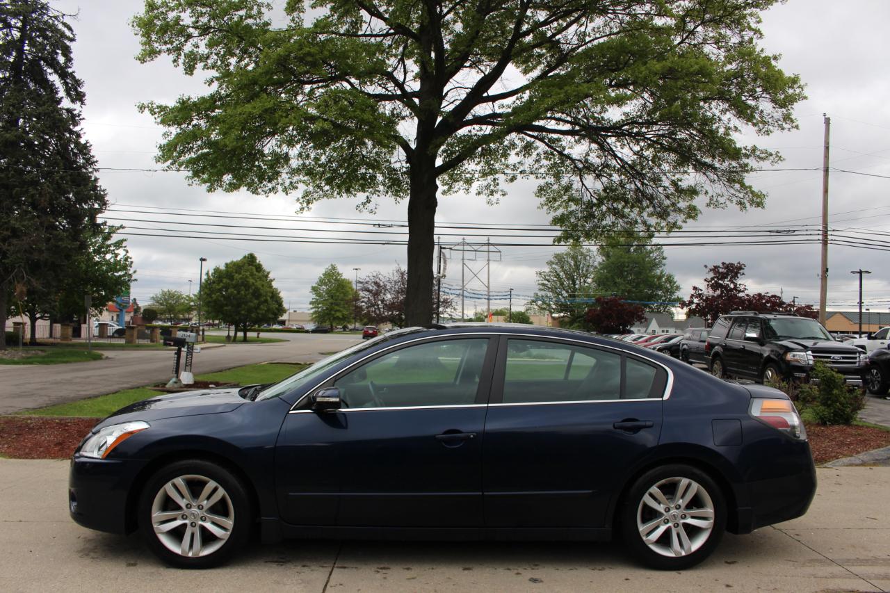 Nissan Altima 3.5 SR 2011