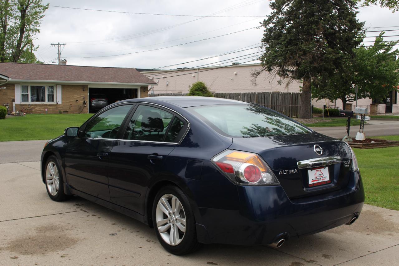 Nissan Altima 3.5 SR 2011