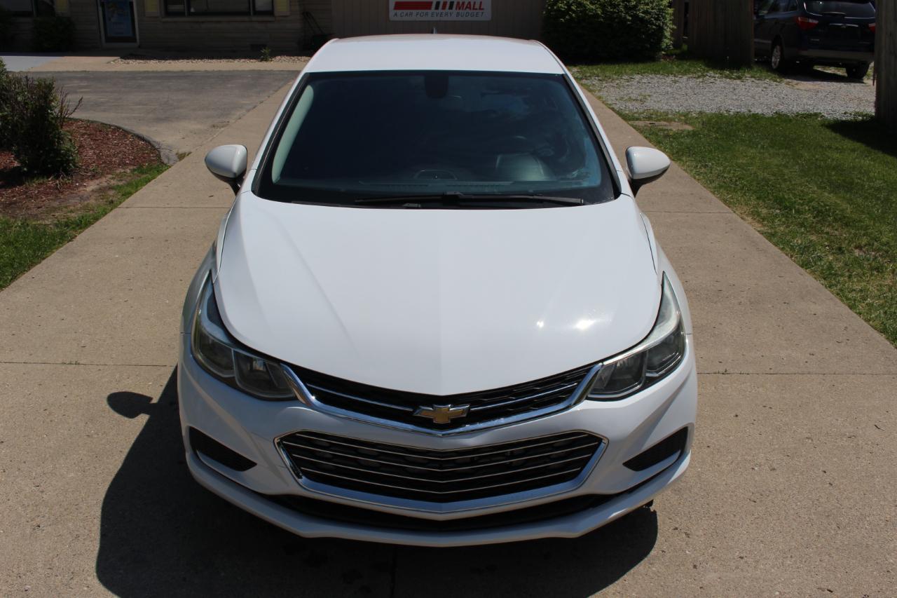 Chevrolet Cruze LS Auto 2018