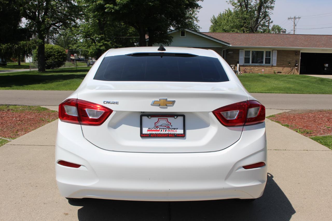 Chevrolet Cruze LS Auto 2018