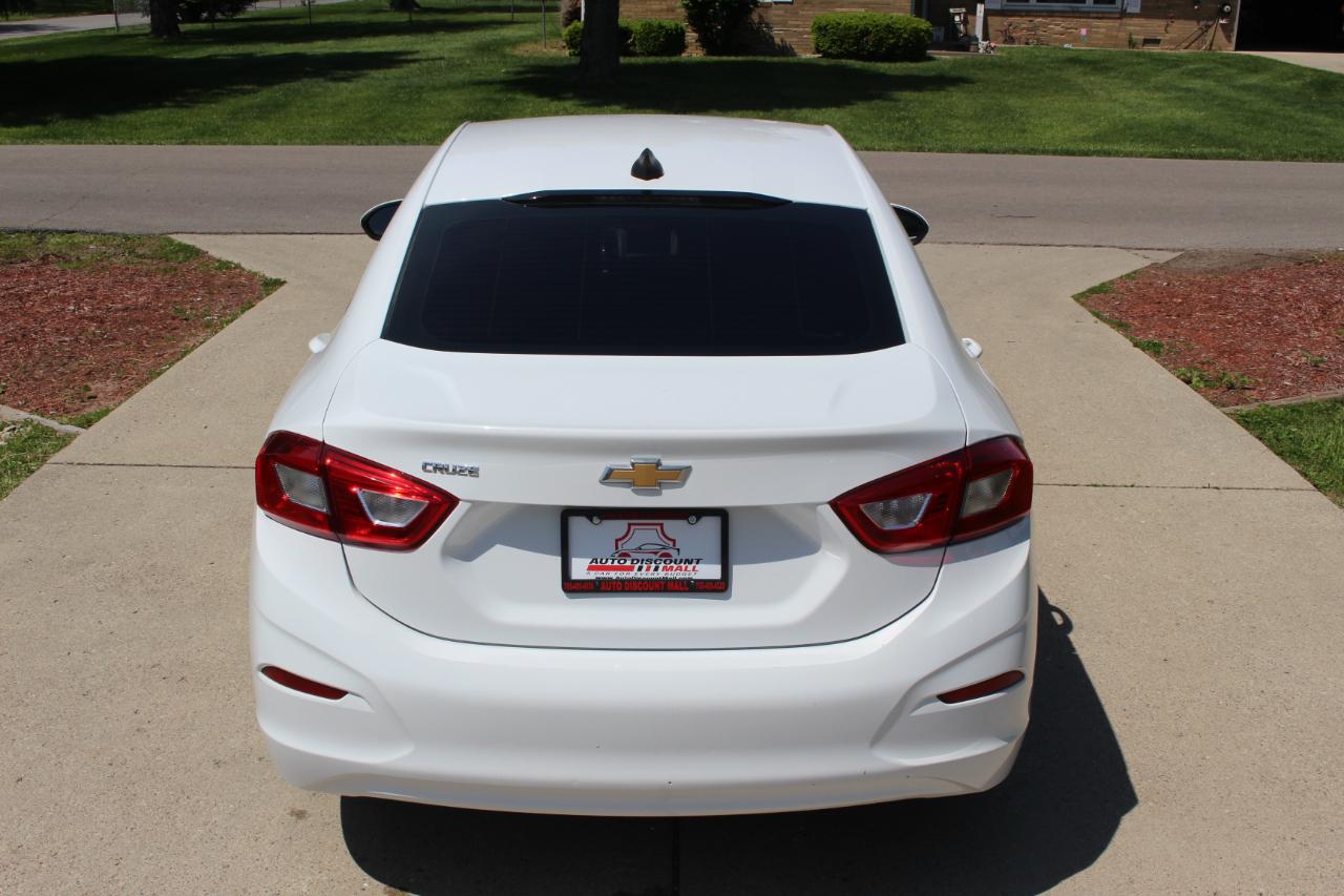 Chevrolet Cruze LS Auto 2018